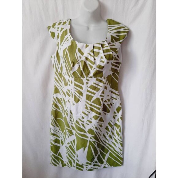 Ronni Nicole green white pintuck capped sleeve sz 10 dress - Picture 1 of 4